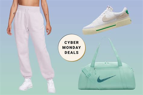 Cyber Monday Tracksuits. Nike.com.